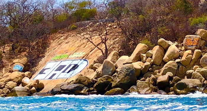Grafiteros causan daño ecológico a la Isla de la Roqueta