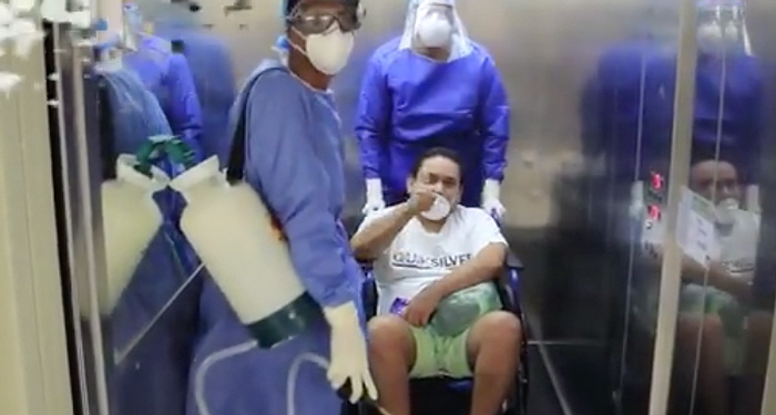 Dan de alta a paciente recuperado de Covid-19 en Acapulco